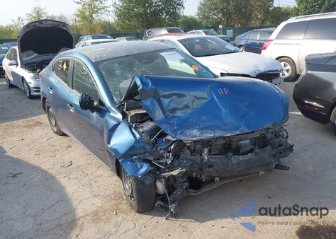 2018 Mazda Mazda3 Sport из США, поврежденный, VIN 3MZBN1U78JM241243